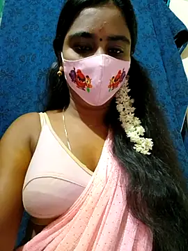 mini-queen online show from September 30, 6:02 pm