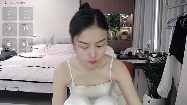 Xiao-zuzongl online show from November 14, 3:50 am