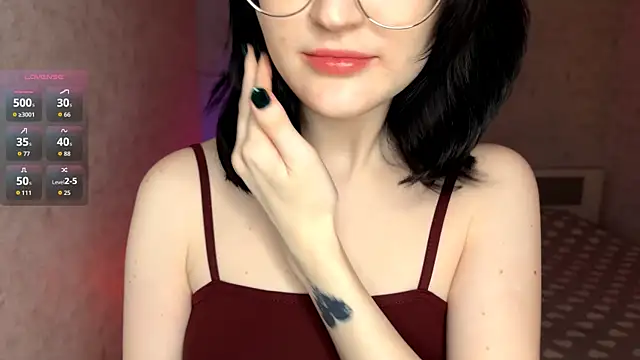 FakeLamb online show from March 11, 9:17 pm