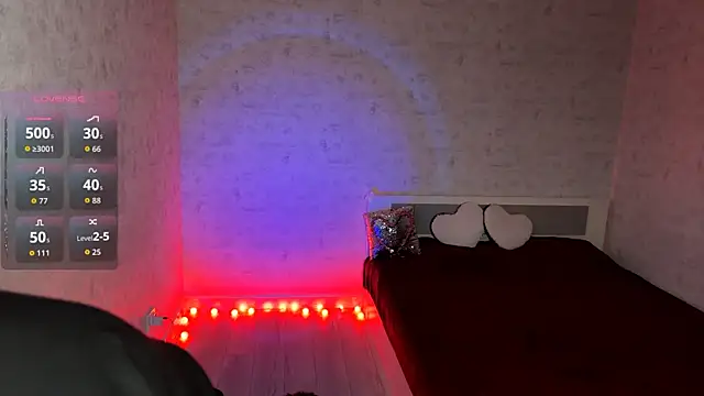 FakeLamb online show from April 9, 9:20 pm