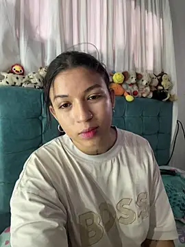 lil charme online show from June 15, 1:33 pm