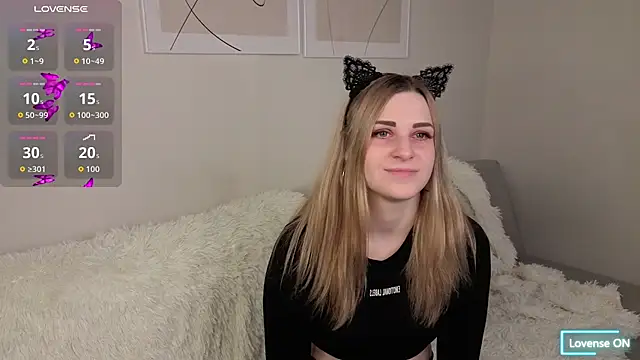 HelenMartines online show from March 21, 11:26 am