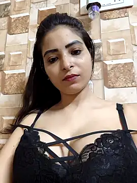 QUEEN-ADITI online show from September 17, 2:48 pm