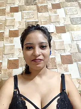 QUEEN-ADITI online show from November 28, 5:38 pm