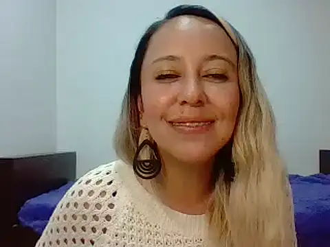 leah susman online show from October 9, 2:37 am