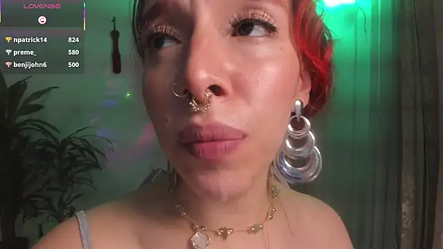 bri von dhara   online show from October 27, 6:13 pm