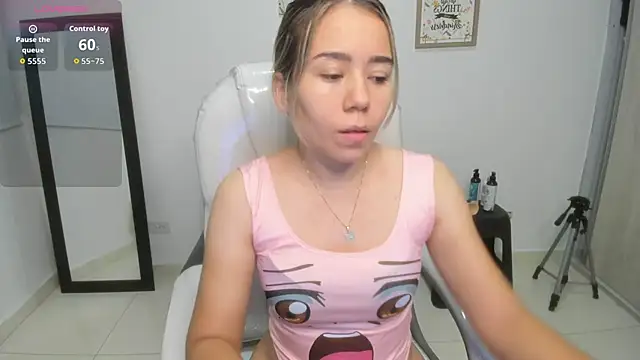 Aiilyn Ds online show from October 11, 9:36 am