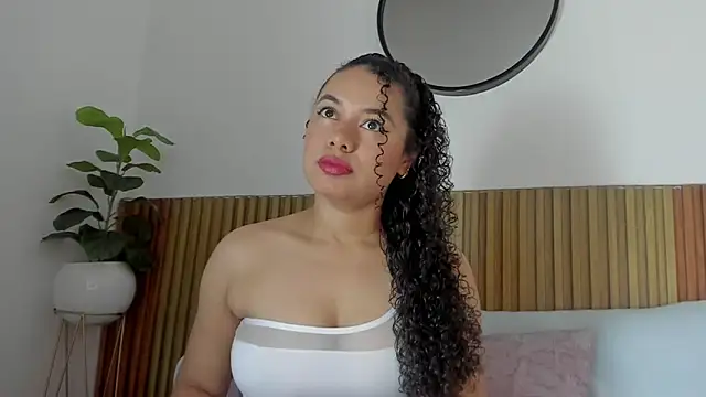 angie leonn online show from September 18, 12:04 pm