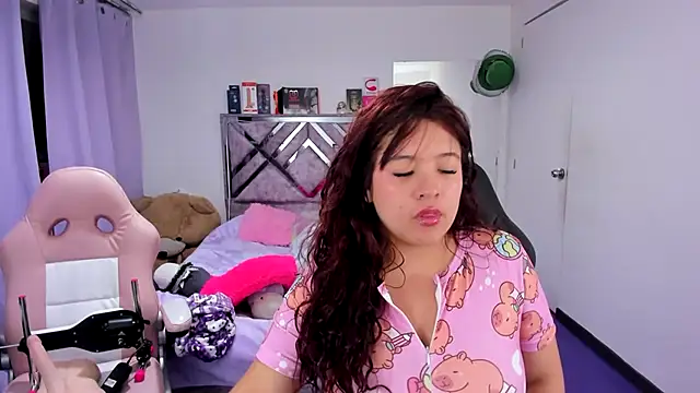 Luna Analya online show from May 28, 3:26 am