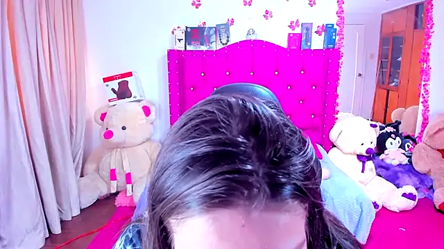 Luna Analya online show from June 18, 2:22 pm