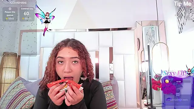 megannherrera online show from April 20, 7:39 pm