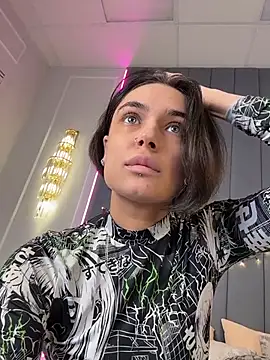 VioletAsh online show from January 8, 4:27 am