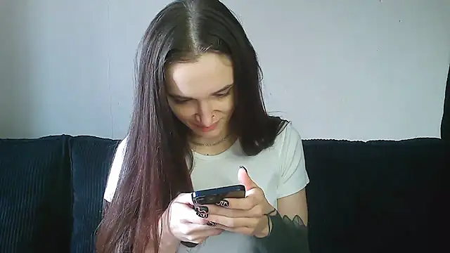   Leyla   online show from October 13, 9:34 am