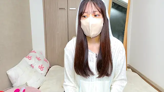 riri  nyan o0 online show from April 14, 11:10 am