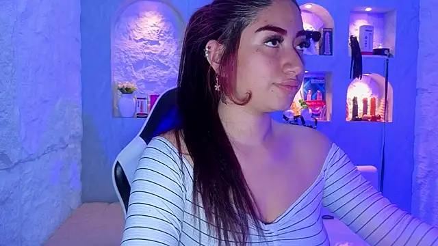 Sophia tf online show from March 13, 8:32 pm