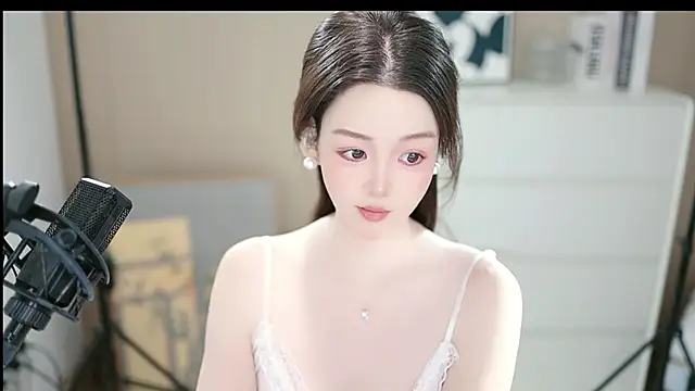 abbyli12 online show from November 26, 5:30 am