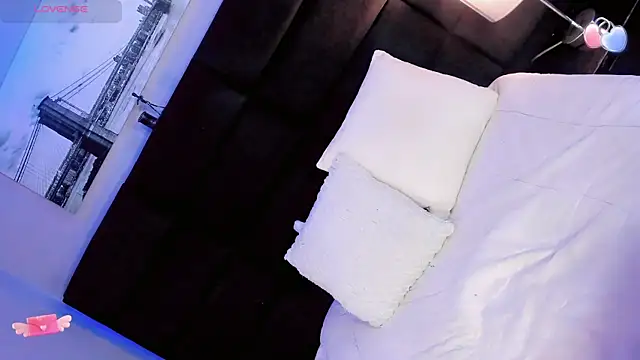 Ana Paaula23 online show from January 9, 11:20 pm