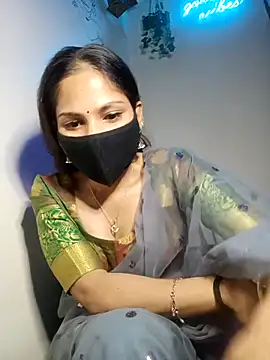 TheSassyGirl7 online show from September 13, 5:43 pm