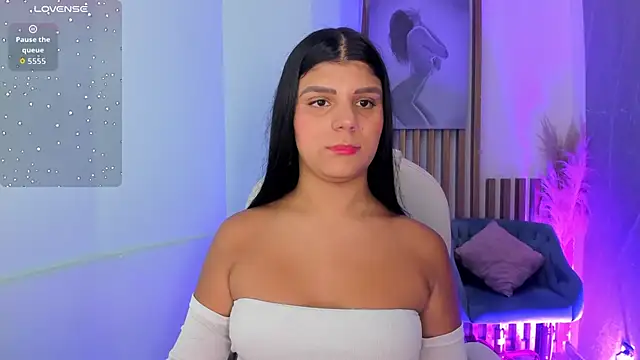 PauliinaBelle  online show from May 6, 1:48 pm
