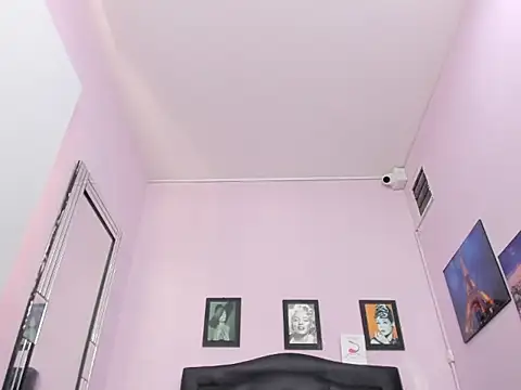 monalind220 online show from March 22, 2:01 pm