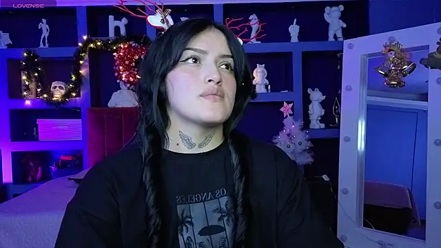 sari belle online show from December 19, 8:56 pm