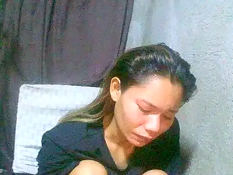 Sweeetgurll online show from May 23, 1:09 pm