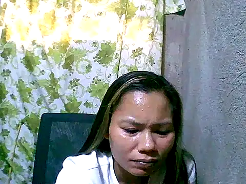 Sweeetgurll online show from September 16, 7:38 am