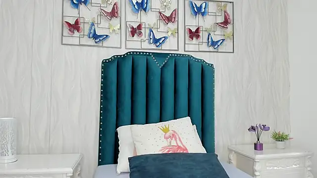 Alison Carde05 online show from December 1, 7:49 pm