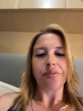 amberrose094 online show from June 1, 7:04 pm