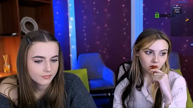 aria moo online show from December 4, 6:15 am