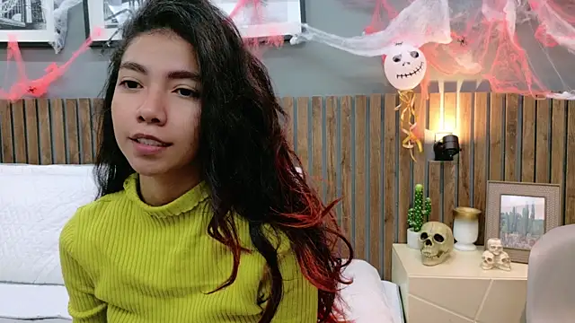 luna roja25 online show from November 4, 1:27 pm