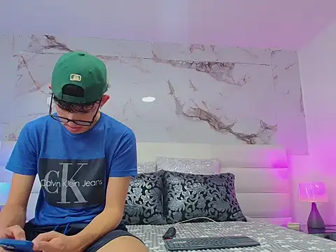 Marcus and Tony online show from March 26, 7:48 pm