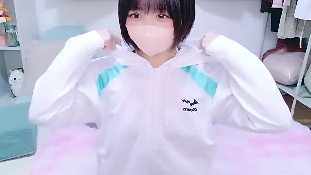 Hinata Sun online show from February 21, 1:34 pm