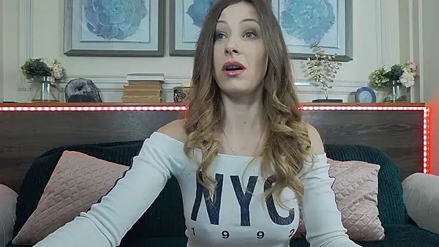 MuseDollX online show from February 3, 8:23 pm