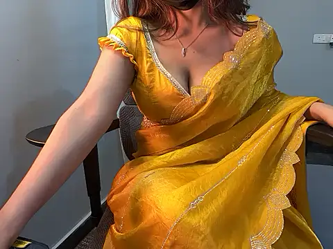 YoursSuku online show from December 2, 7:49 pm