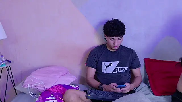 Laura and Kevin online show from September 10, 2:17 pm