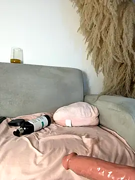 Miafisher  online show from November 2, 10:57 pm