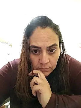 denissebombon online show from February 2, 11:15 pm