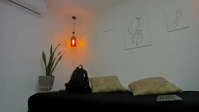 kaylajhonnes6 online show from November 21, 1:57 pm