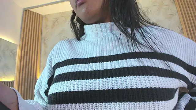 Liss-Reyes online show from February 20, 12:07 pm