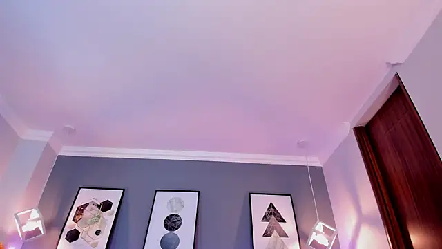 Nina Ford online show from March 6, 3:12 am