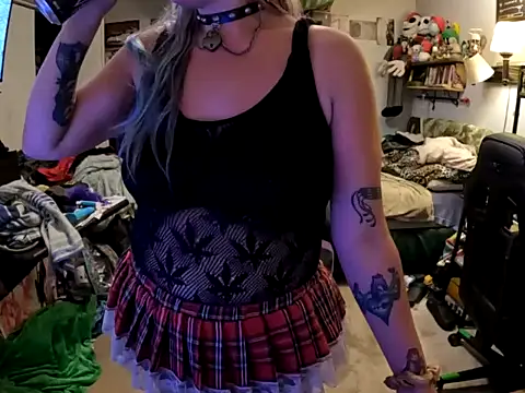 R4inbowK1tty online show from September 17, 4:43 am