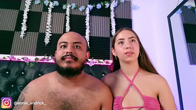  leda swan  online show from March 16, 1:04 pm