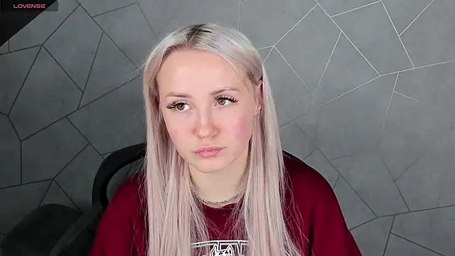 Joyce Howard online show from October 21, 2:26 am