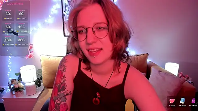 Hailey Foxy online show from October 18, 9:23 am