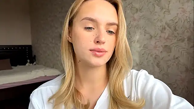 ElisabetLorney online show from October 3, 8:19 am