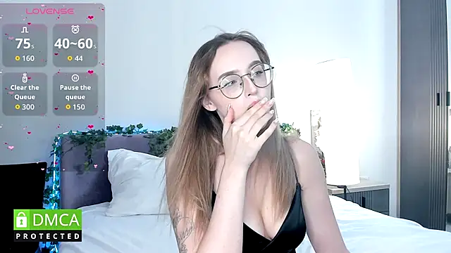 KyotoGlow online show from September 12, 8:34 am