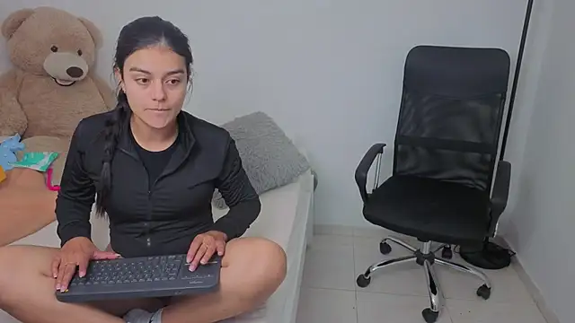 valerihouse online show from October 29, 1:10 am