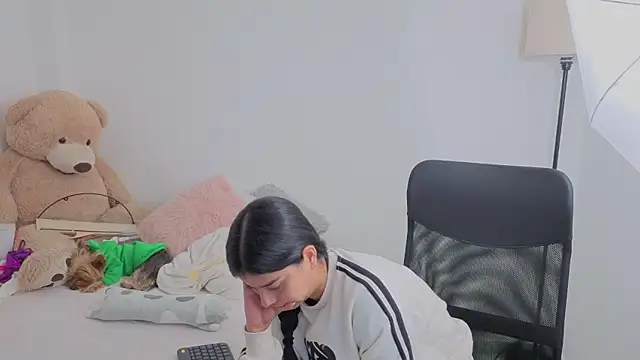 valerihouse online show from September 19, 1:04 am