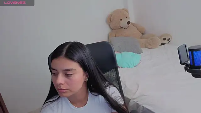 valerihouse online show from April 23, 2:08 am